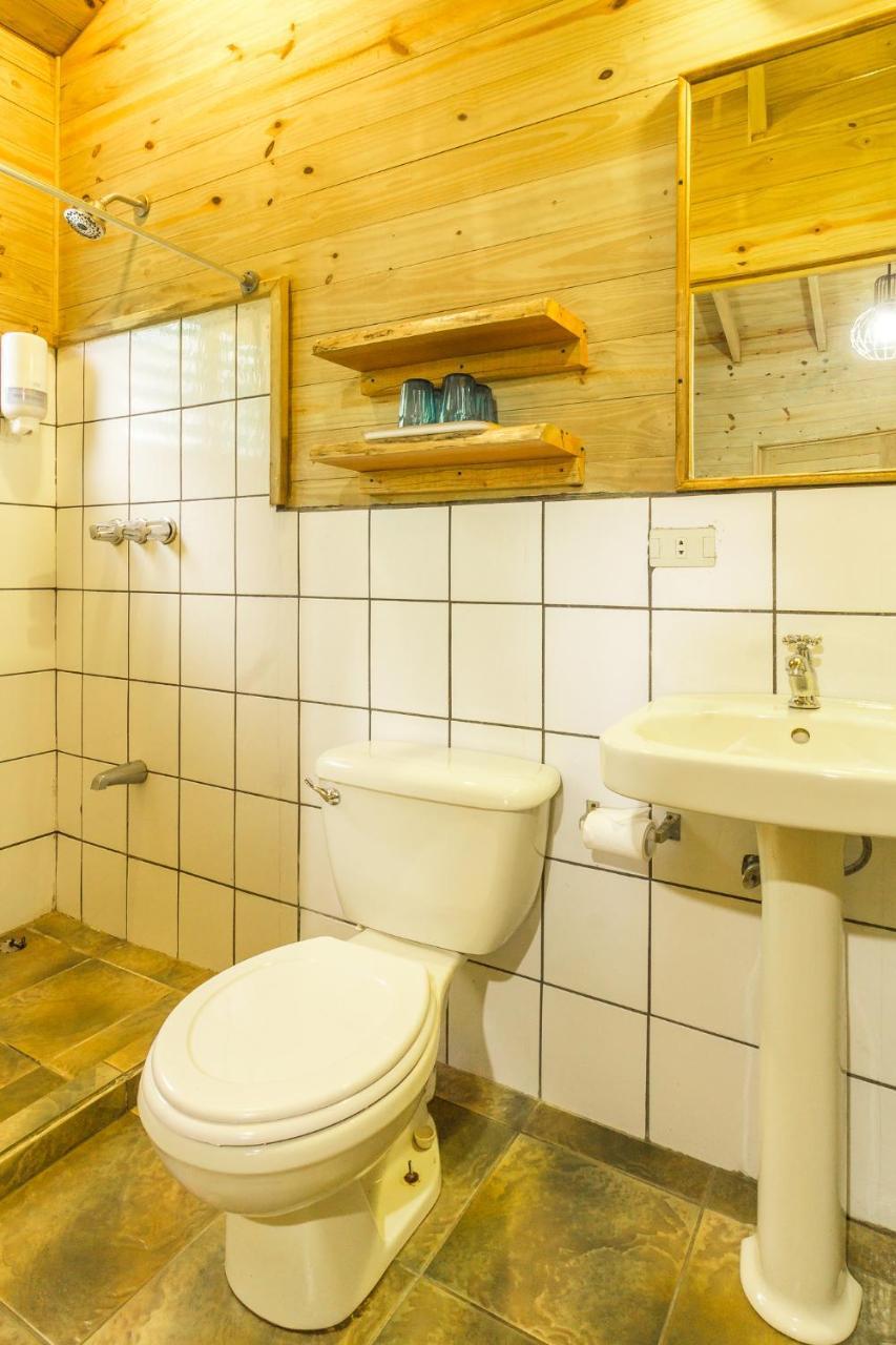 Hotel El Mono Feliz Ojochal Ngoại thất bức ảnh