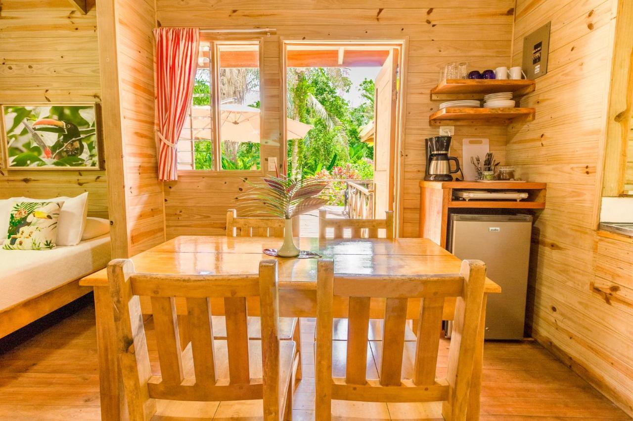 Hotel El Mono Feliz Ojochal Ngoại thất bức ảnh